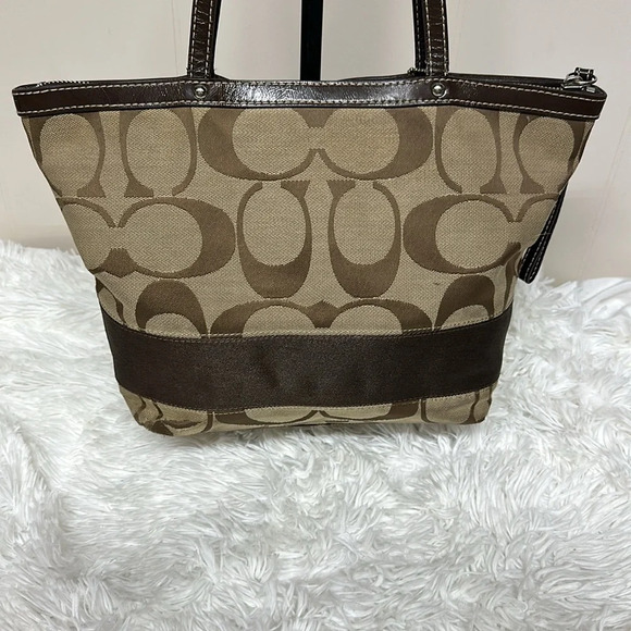 Coach Two Tone Signature Medium Size Tote - Satchel F15112 - Picture 3 of 12
